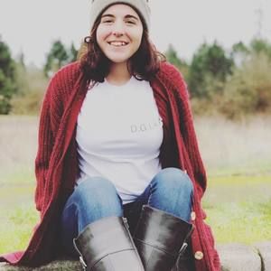 Meet your Posher, Alyssa